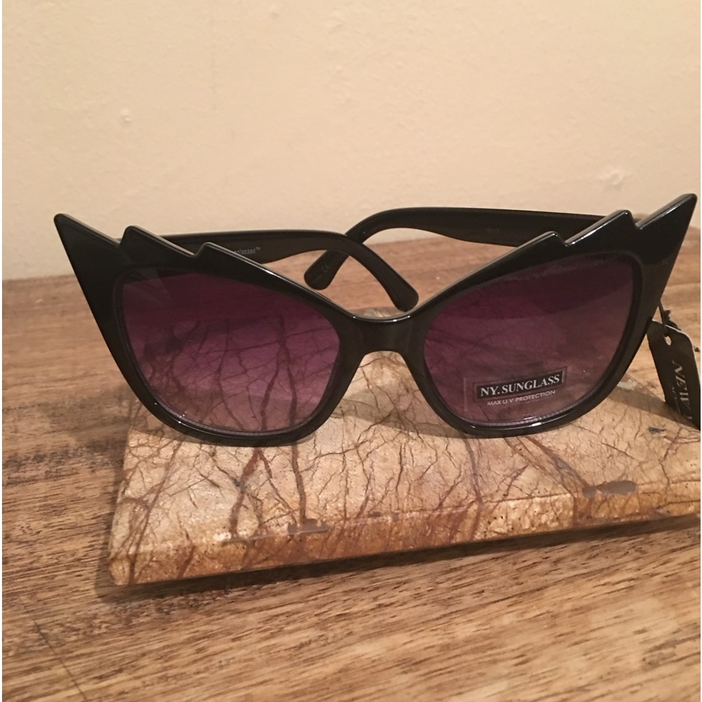 NEW NY FASHION SUNGLASSES